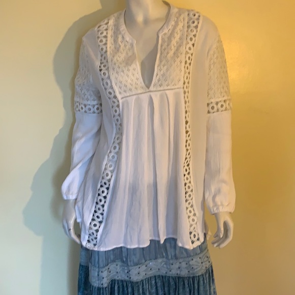 Lovposh tunic with a BOHO flair and lace design - Picture 1 of 8